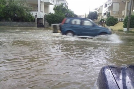 «Βούλιαξε» και η Χαλκιδική από την έντονη βροχόπτωση